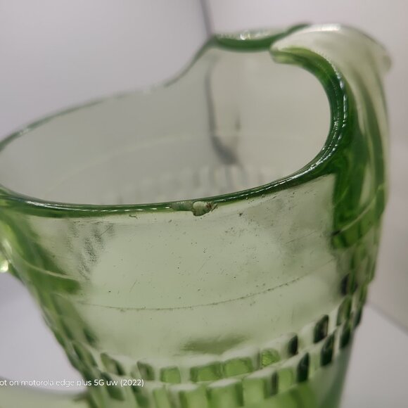 Vintage Uranium/Vaseline glass pitcher - Picture 7 of 9